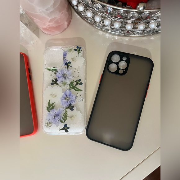 Iphone 12 Pro Max cover cases (4) - Picture 2 of 3